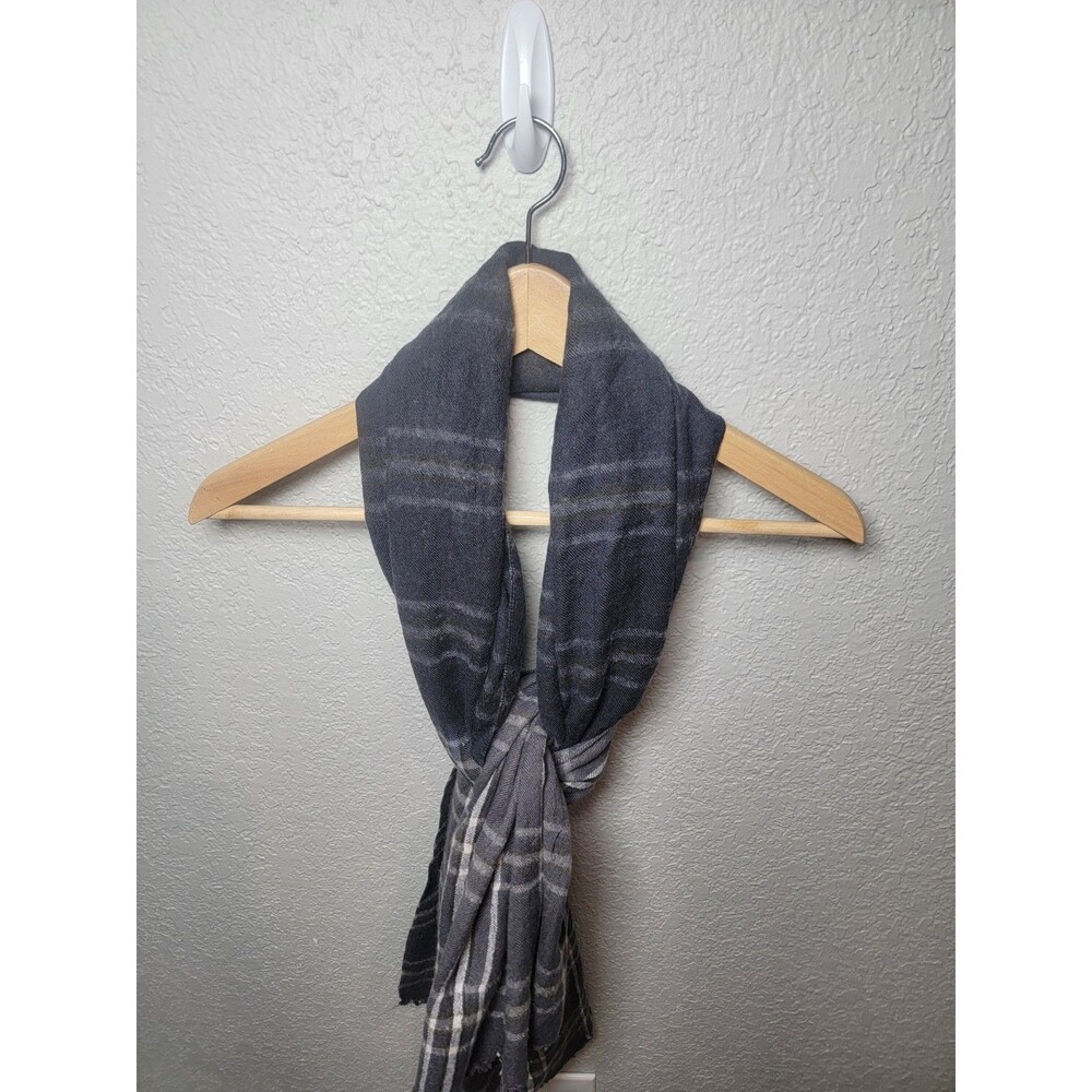 Universal Thread Gray Plaid Oversized Blanket Scarf Wrap Shawl Women’s